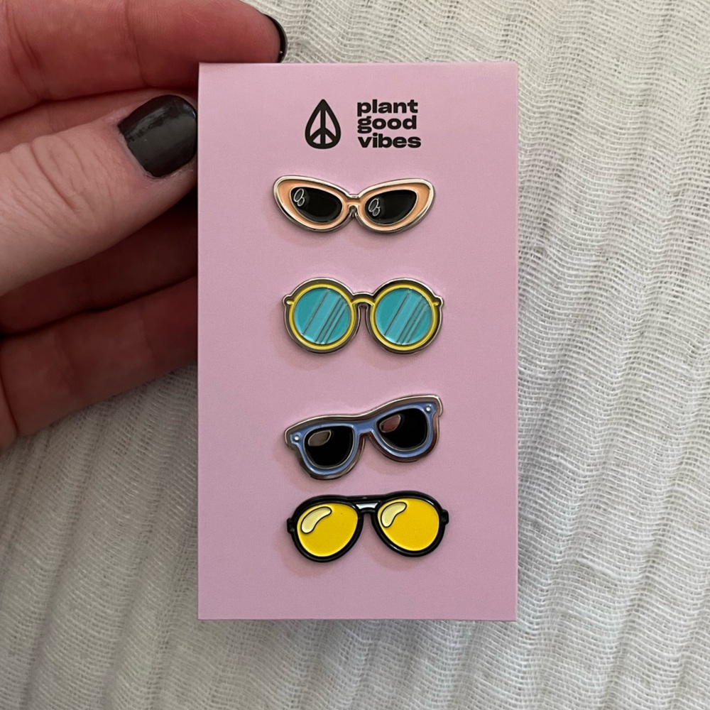 Plant Good Vibes Magnetic Sunglasses for Plants! - Picture 1 of 4